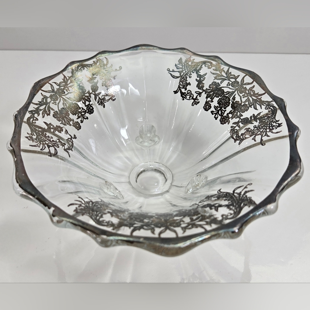Vintage Silver City Glass 3 Footed‎ Bowl With Floral Silver Overlay - Picture 5 of 7
